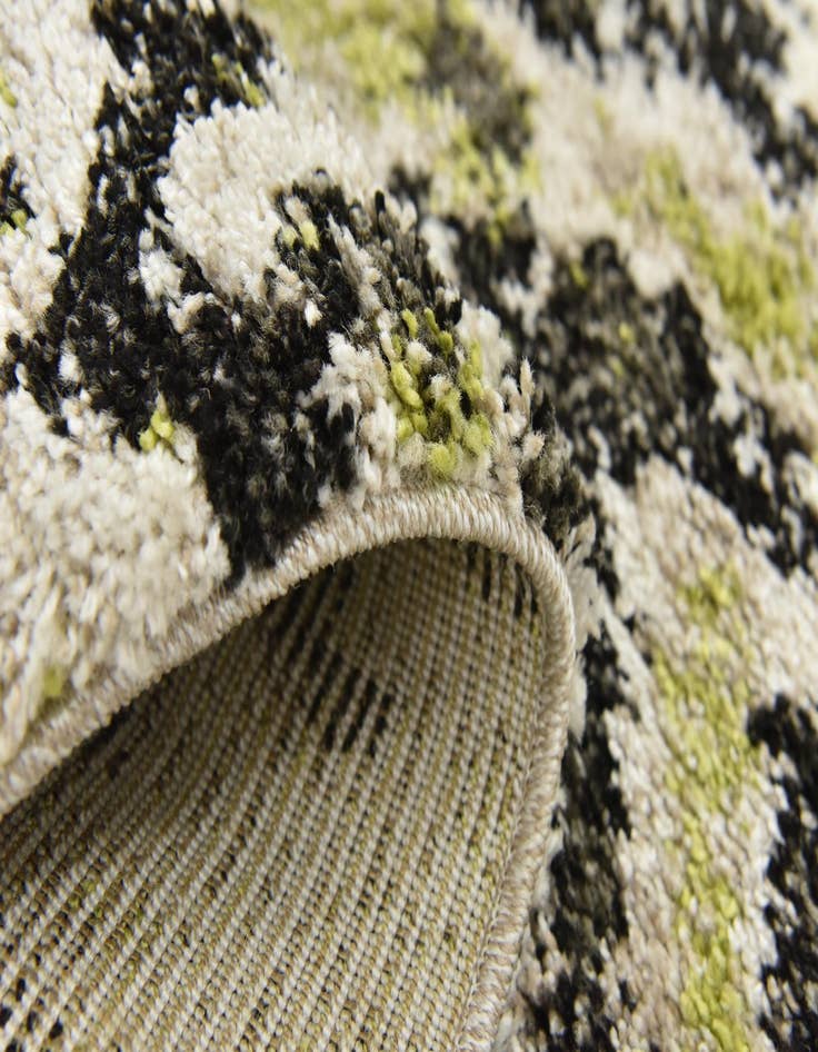 Detail image of  5' 3 x 7' 7 Midas Frieze Rug