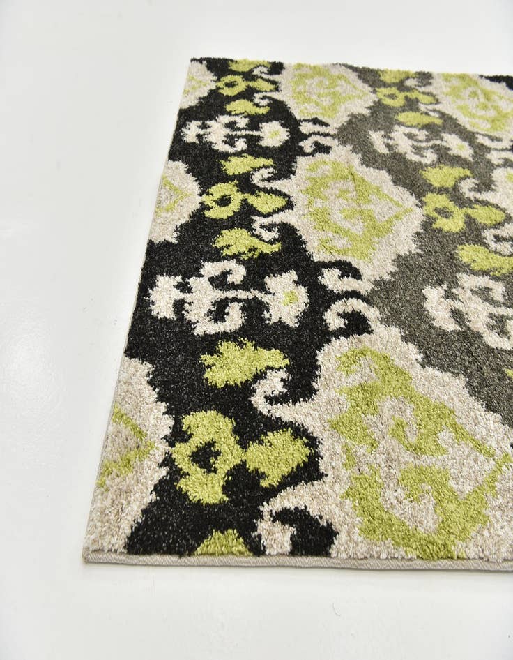 Detail image of  5' x 7' 7 Midas Frieze Rug