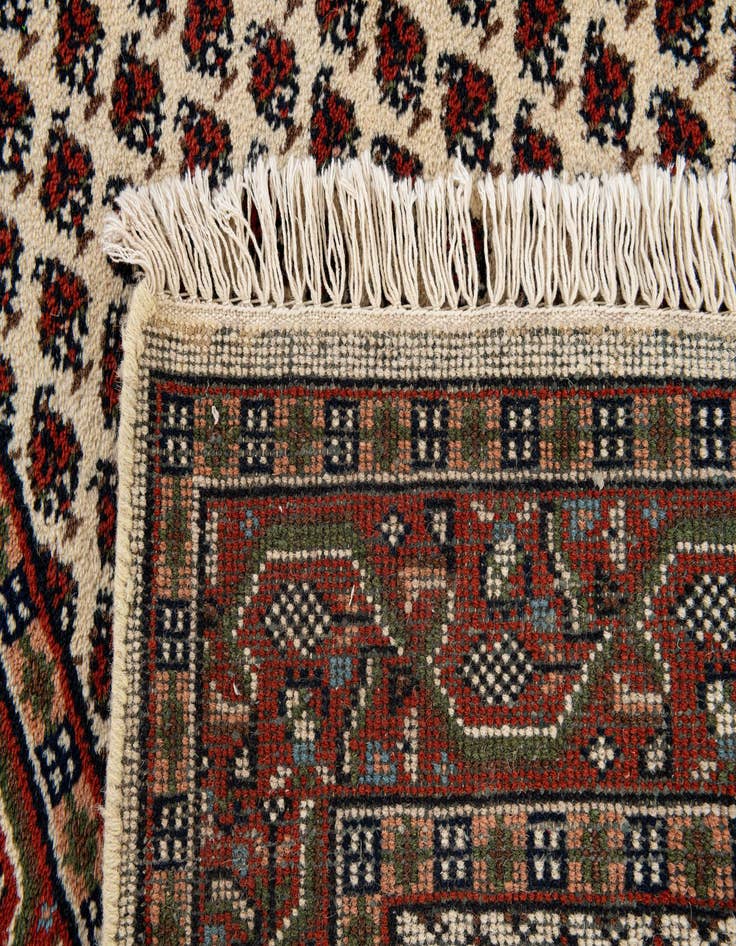 Detail image of  3' 2 x 5' 2  Hand Knotted Mir Wool Rug