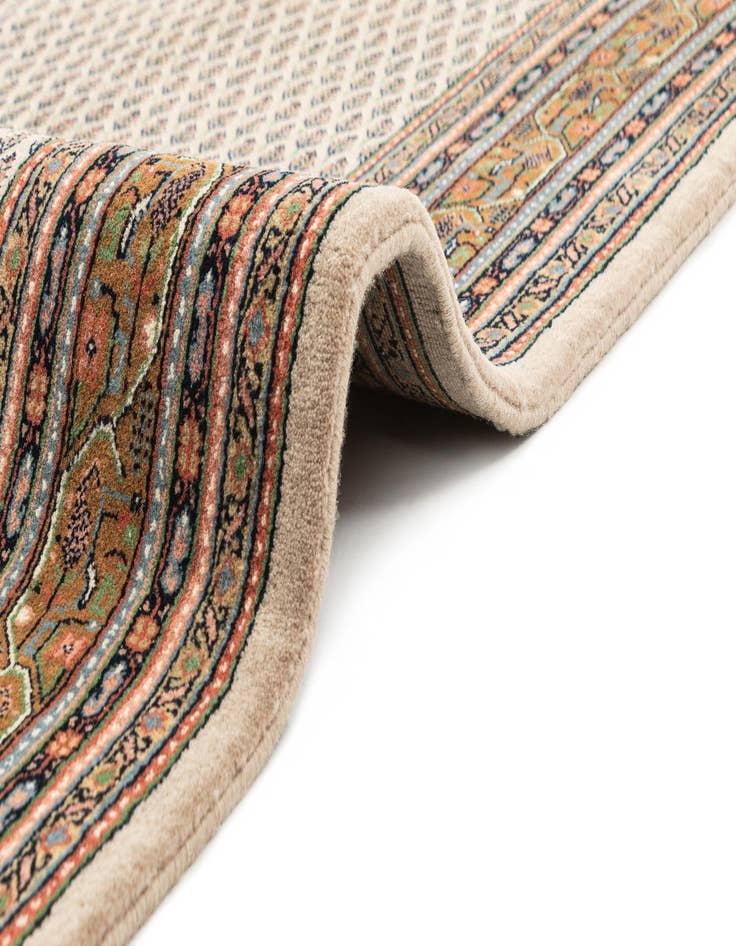 Detail image of  5' 7 x 7' 10  Hand Knotted Mir Wool Rug