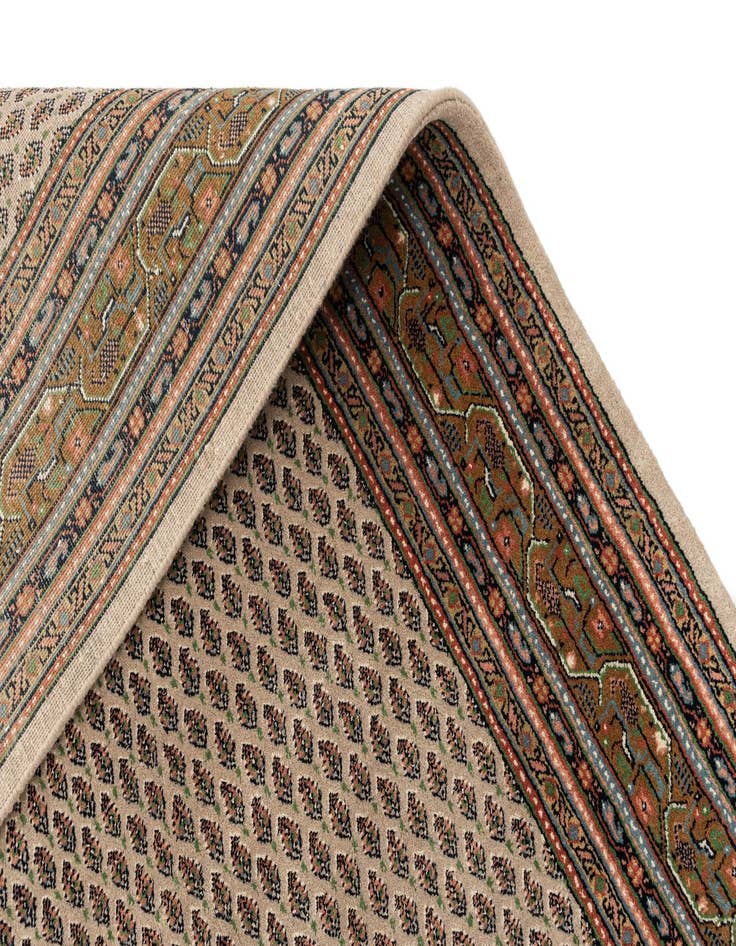 Detail image of  5' 7 x 7' 10  Hand Knotted Mir Wool Rug