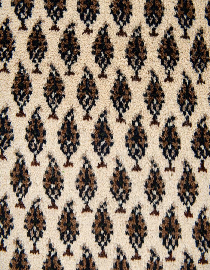 Detail image of  3' 1 x 5' 4  Hand Knotted Mir Wool Rug