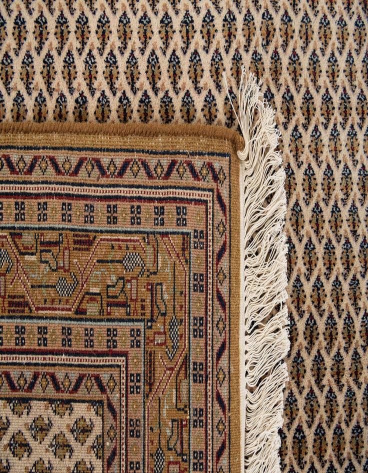 Detail image of  5' 6 x 10' 3  Hand Knotted Mir Wool Rug