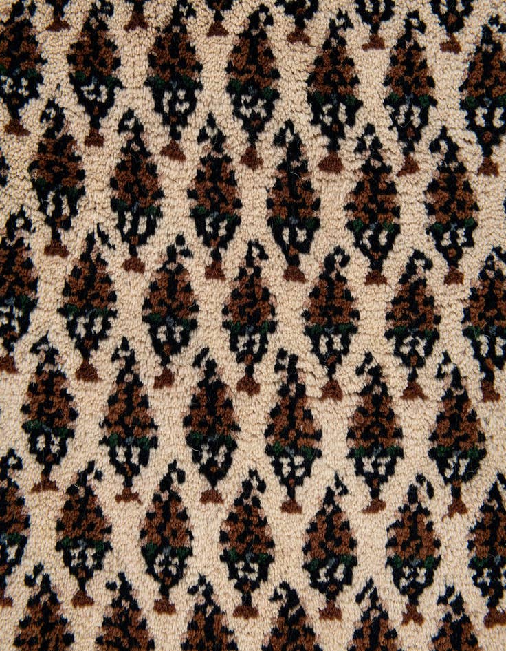 Detail image of  3' x 5' 4  Hand Knotted Mir Wool Rug