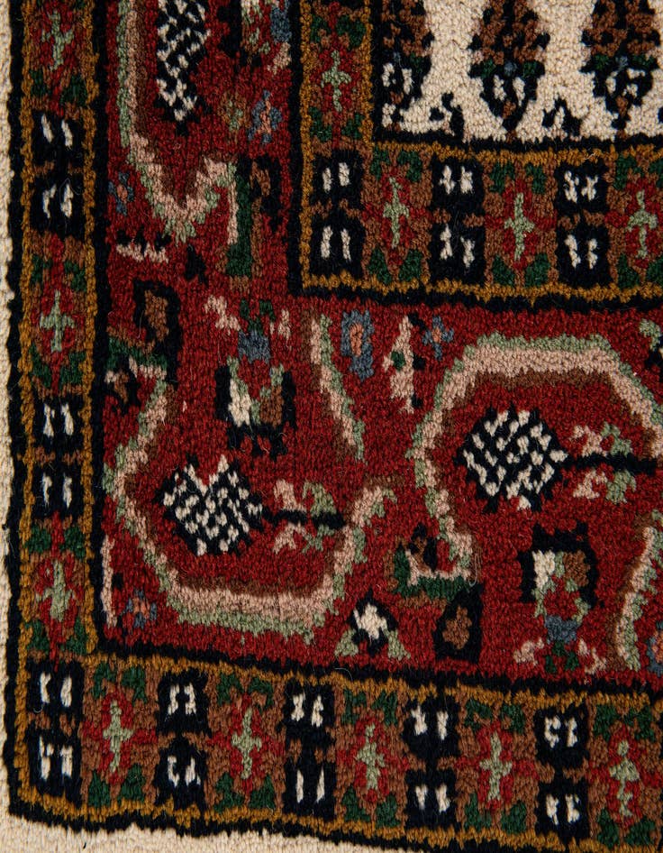 Detail image of  3' x 5' 4  Hand Knotted Mir Wool Rug