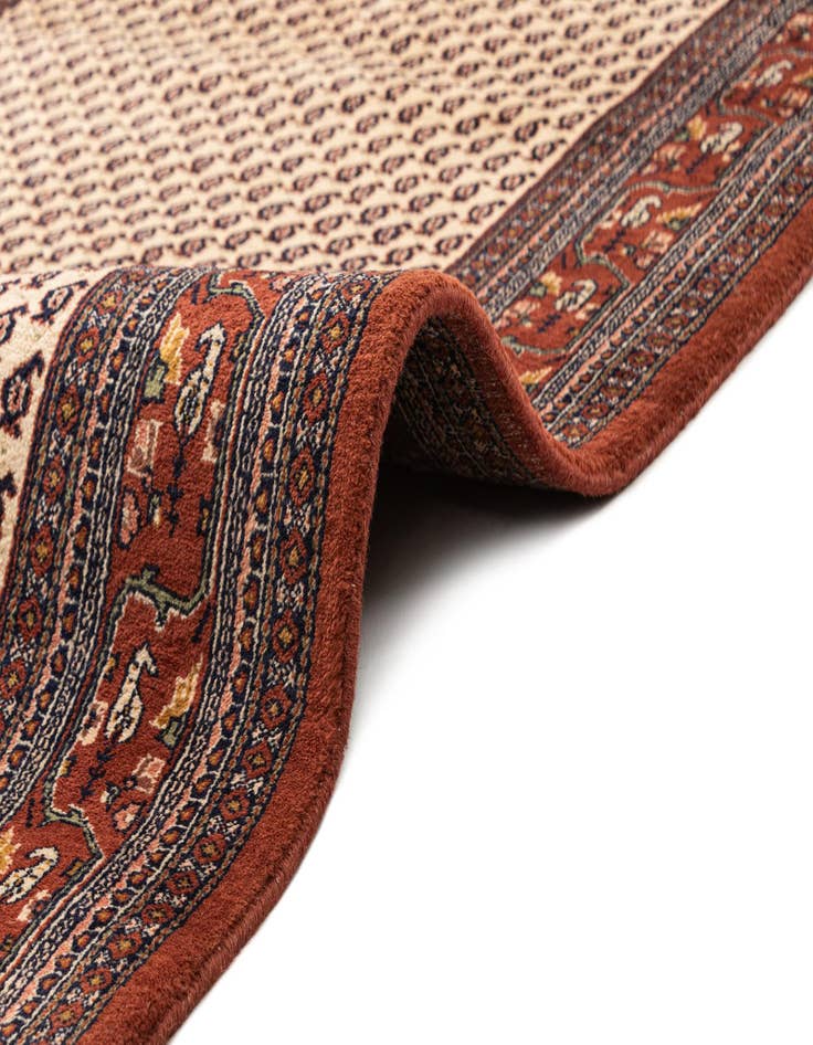 Detail image of  4' 2 x 6' 4  Hand Knotted Mir Wool Rug