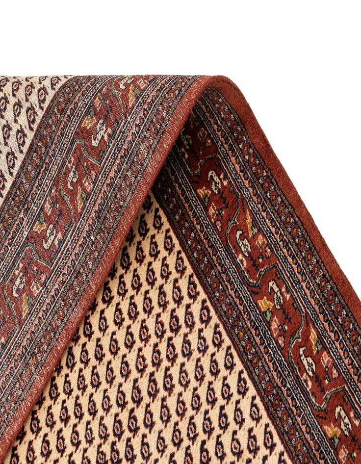 Detail image of  4' 2 x 6' 4  Hand Knotted Mir Wool Rug