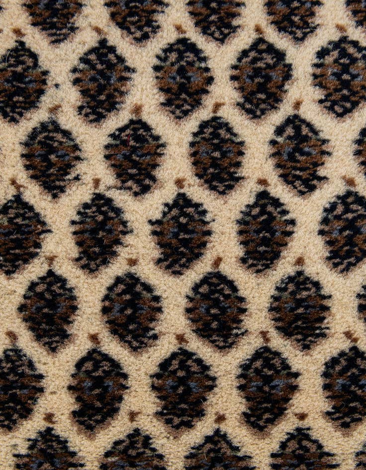 Detail image of  2' 11 x 5' 1  Hand Knotted Mir Wool Rug