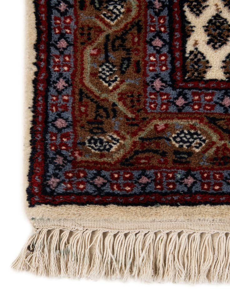 Detail image of  2' 11 x 5' 1  Hand Knotted Mir Wool Rug