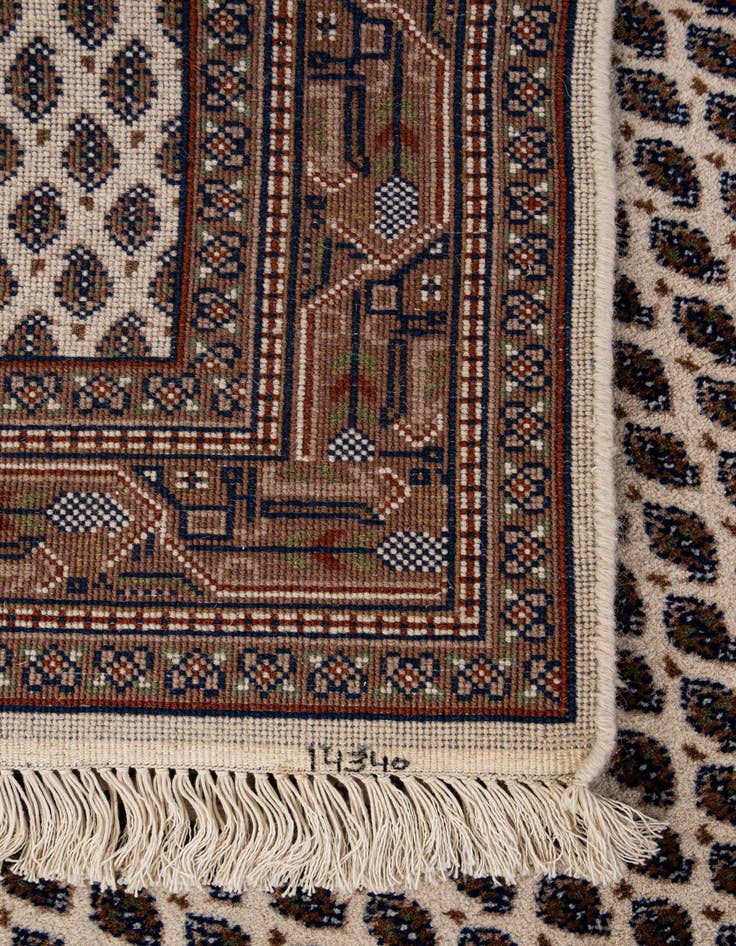 Detail image of  3' 2 x 5' 6  Hand Knotted Mir Wool Rug