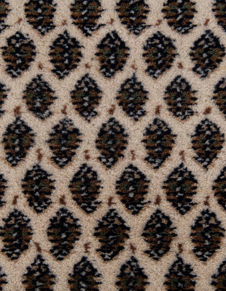 Detail image of  2' 11 x 5' 1  Hand Knotted Mir Wool Rug