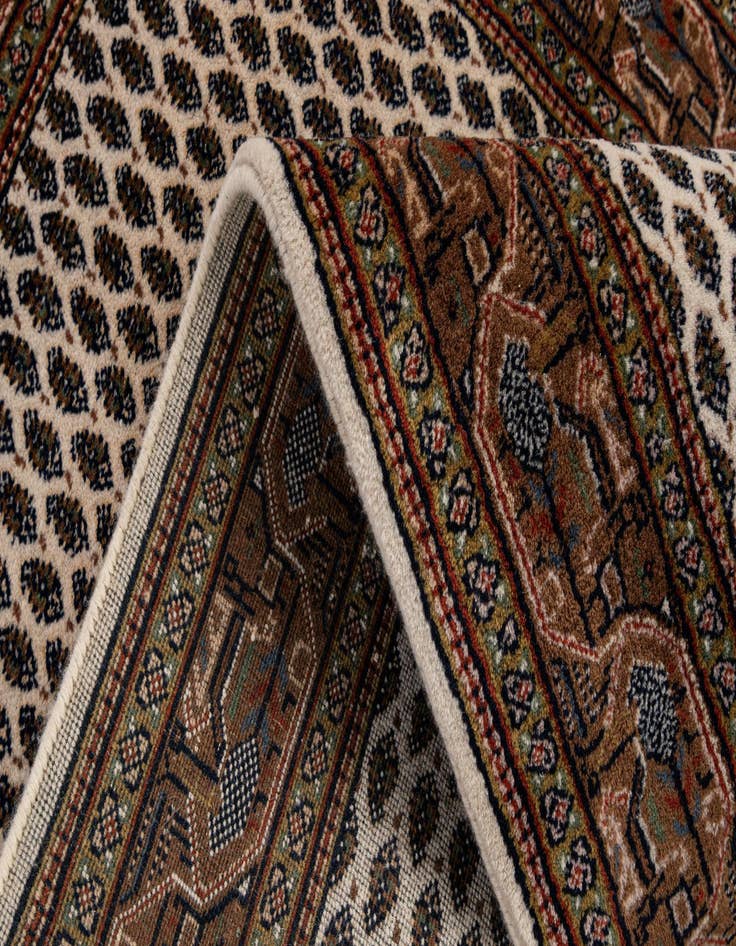 Detail image of  2' 11 x 5' 1  Hand Knotted Mir Wool Rug