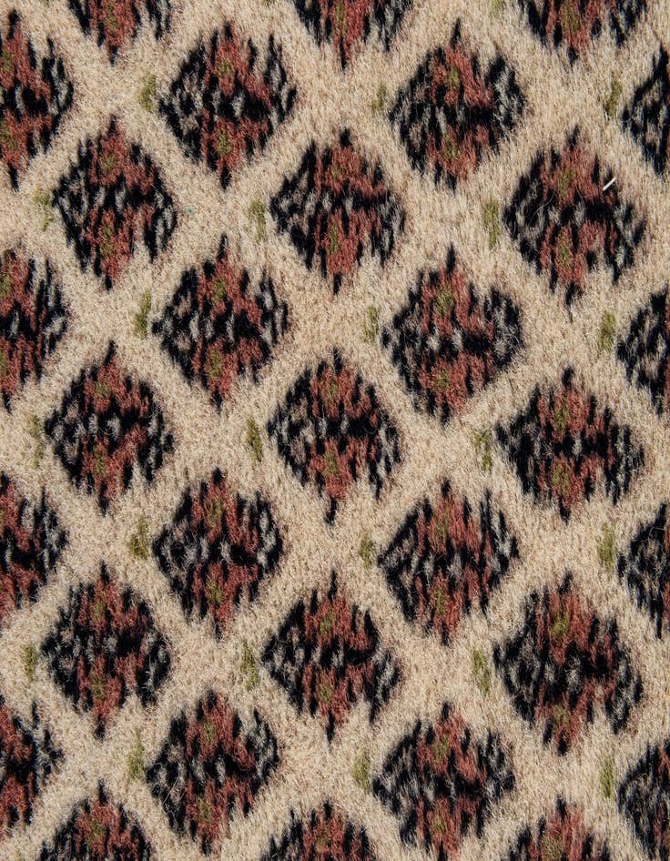 Detail image of  3' 11 x 5' 11  Hand Knotted Mir Wool Rug