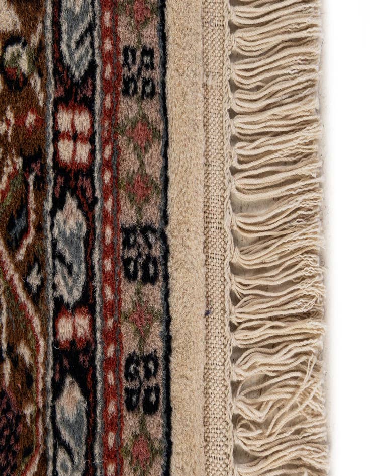 Detail image of  3' 11 x 5' 11  Hand Knotted Mir Wool Rug