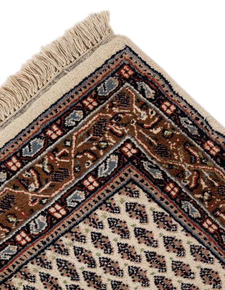 Detail image of  2' 8 x 5' 2  Hand Knotted Mir Wool Rug