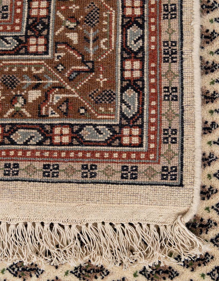 Detail image of  4' x 5' 10  Hand Knotted Mir Wool Rug