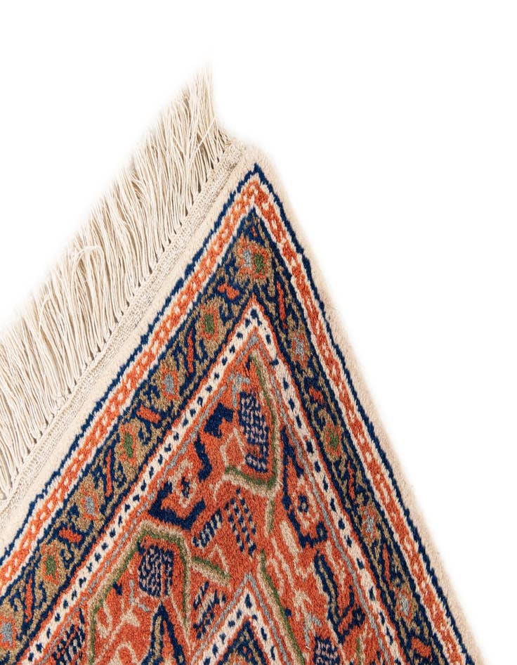 Detail image of  3' x 5' 4  Hand Knotted Mir Wool Rug