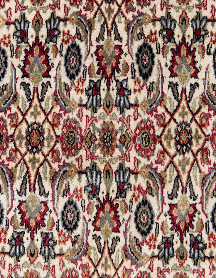 Detail image of  6' 7 x 8' 4  Hand Knotted Mir Wool Rug