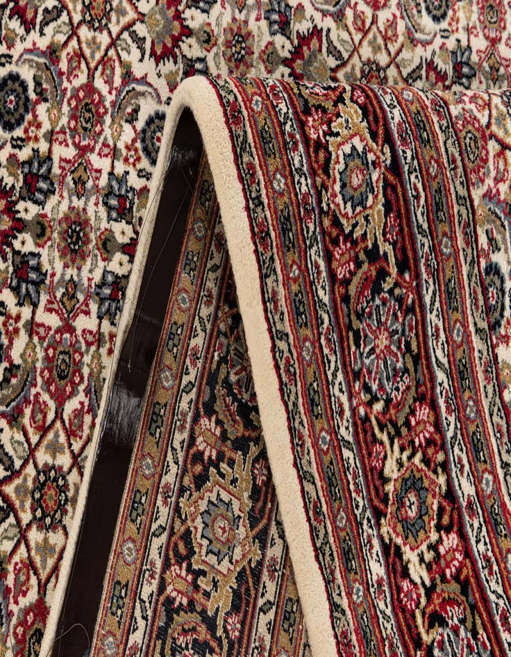 Detail image of  6' 7 x 8' 4  Hand Knotted Mir Wool Rug