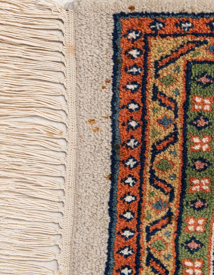 Detail image of  6' 8 x 9' 9  Hand Knotted Mir Wool Rug