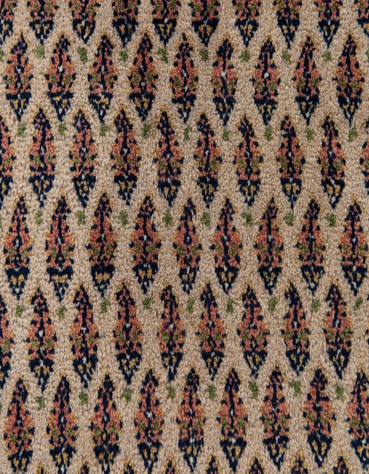 Detail image of  6' 8 x 9' 9  Hand Knotted Mir Wool Rug