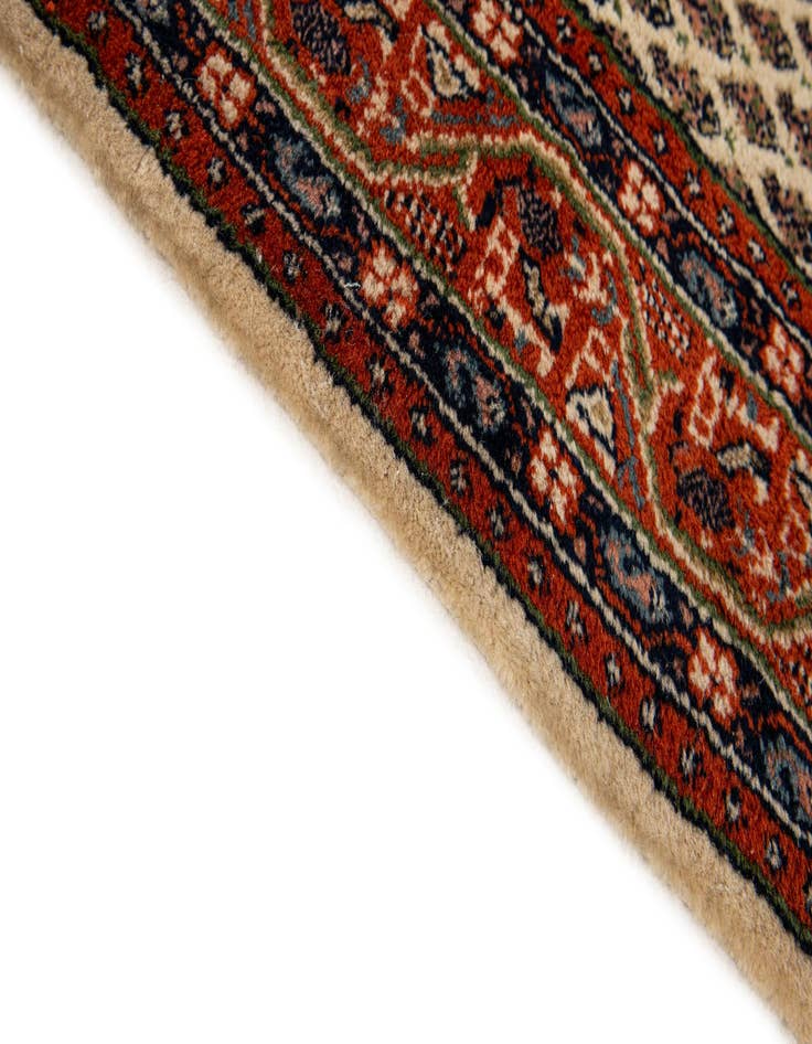 Detail image of  4' 2 x 6' 6  Hand Knotted Mir Wool Rug