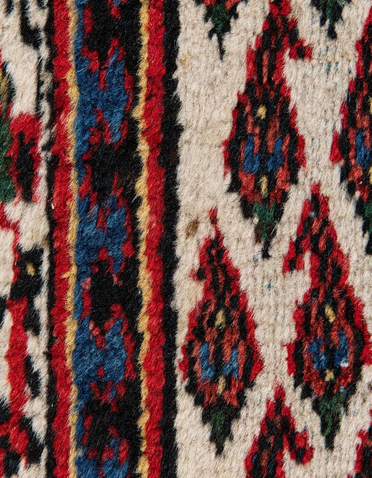 Detail image of  2' 7 x 4' 3  Hand Knotted Mir Wool Rug