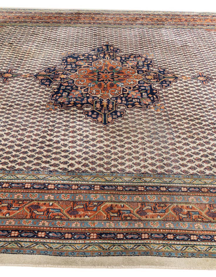 Detail image of  8' 8 x 11' 6  Hand Knotted Mir Wool Rug