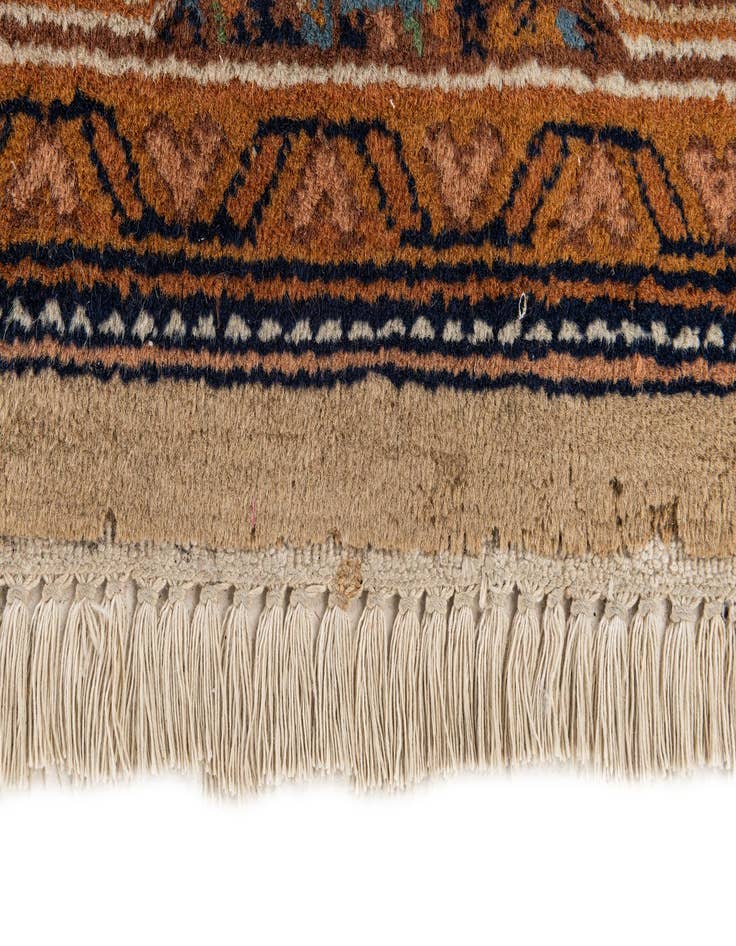 Detail image of  2' 11 x 5' 3  Hand Knotted Mir Wool Rug