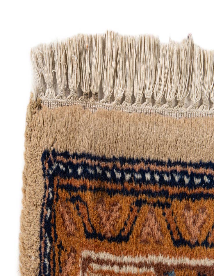 Detail image of  2' 11 x 5' 3  Hand Knotted Mir Wool Rug