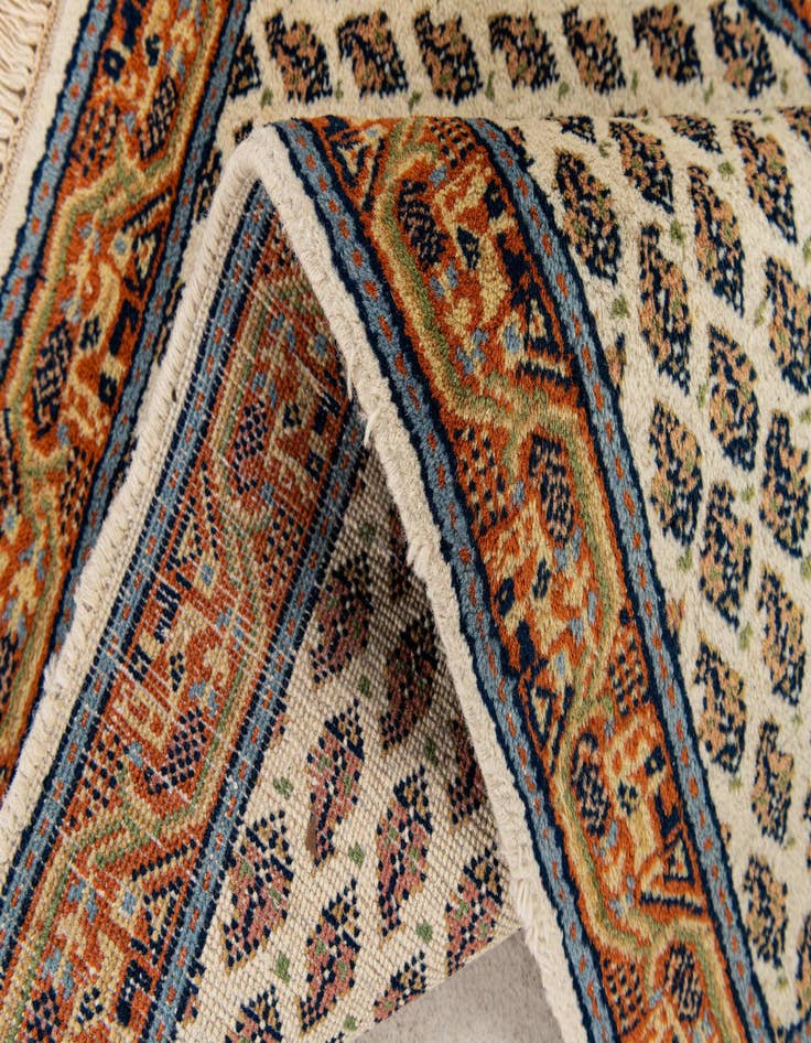 Detail image of  2' 1 x 2' 11  Hand Knotted Mir Wool Rug
