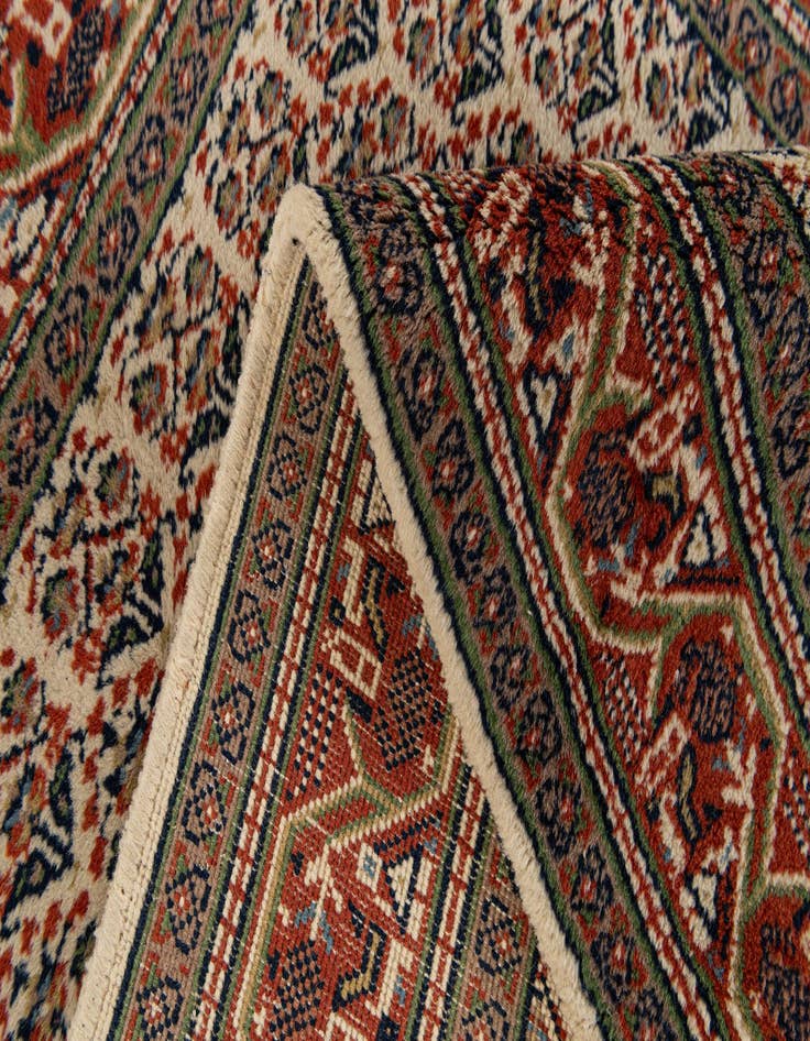 Detail image of  3' 1 x 5' 4  Hand Knotted Mir Wool Rug
