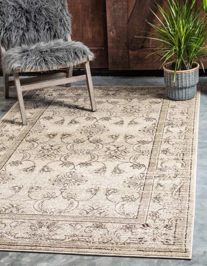 Ivory 7' x 10' Miranda Rug | Rugs.com