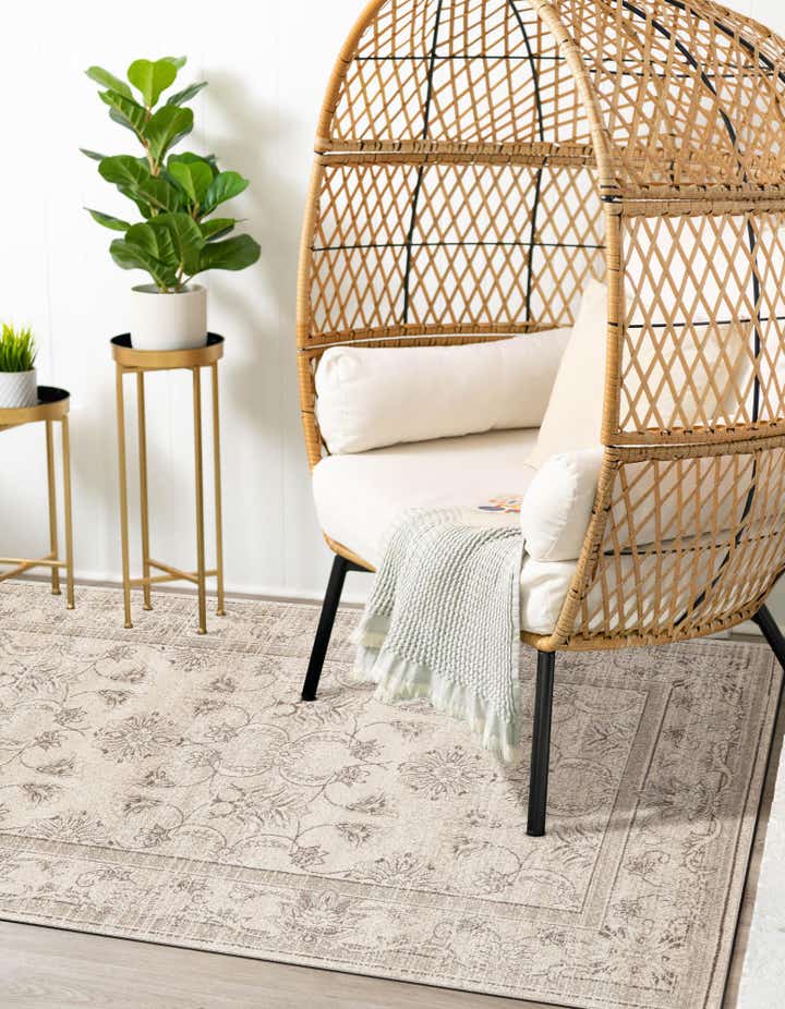 Ivory 5' x 8' Miranda Rug | Rugs.com