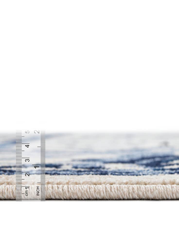 Detail image of 11' 9 x 16' Miranda Rug