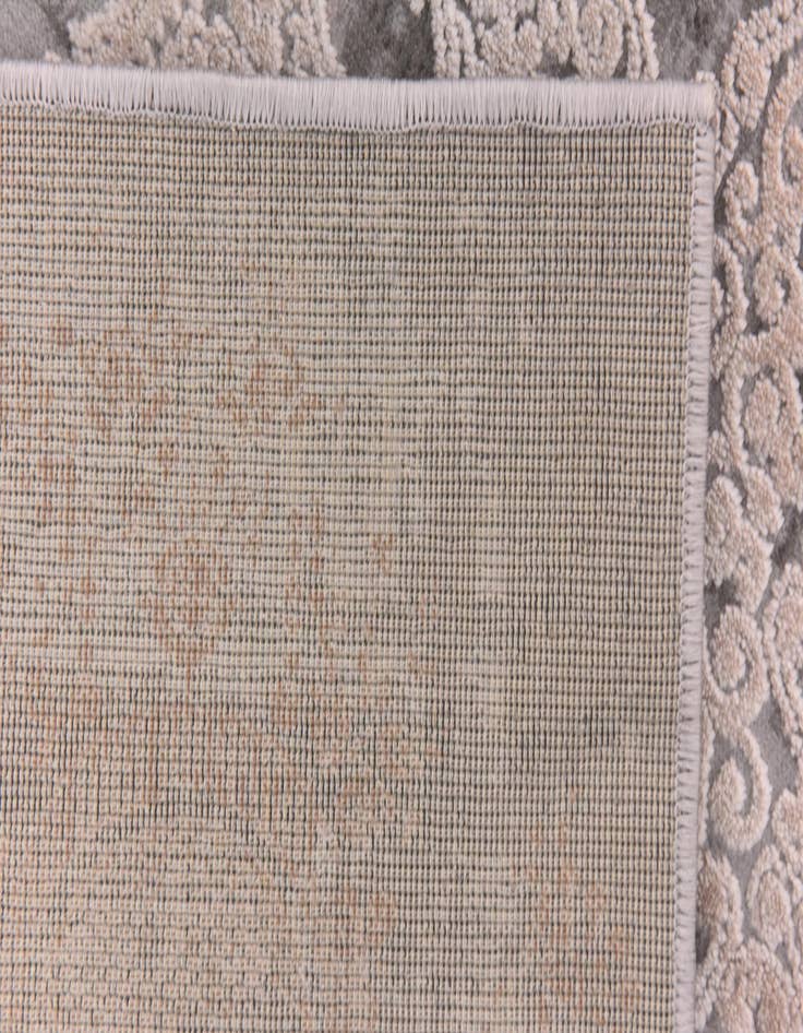 Detail image of  5' x 7' 8 Modern Classical Rug