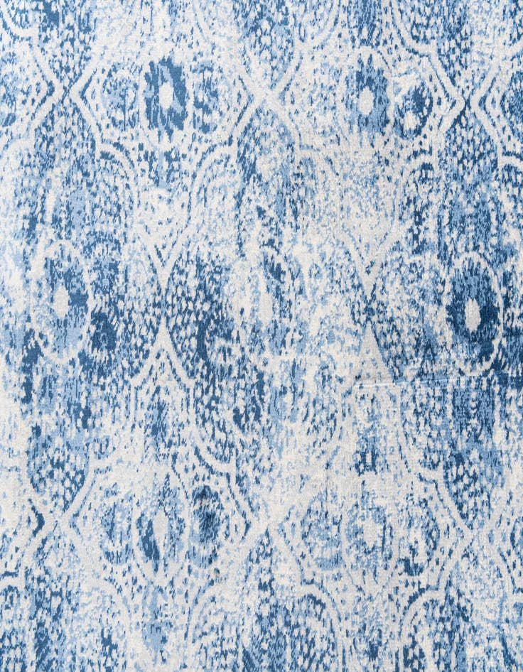 Detail image of  4' x 6' Modern Classical Rug