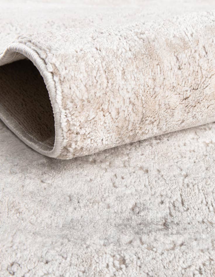 Detail image of  3' x 5' Modern Classical Rug