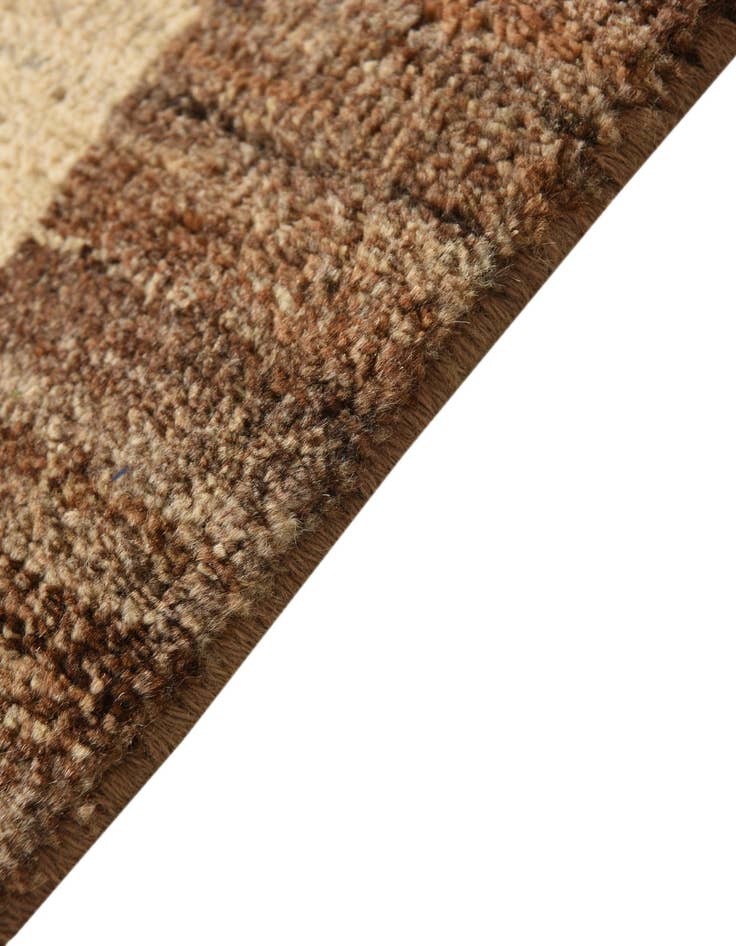 Detail image of  2' 7 x 4' 5  Hand Knotted Modern Ziegler Rug