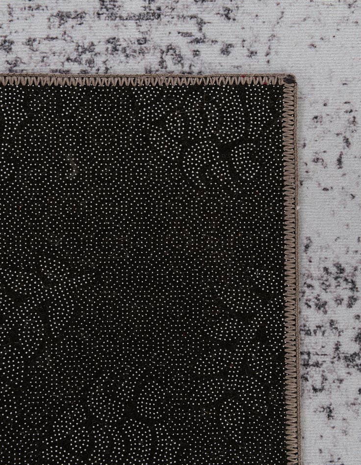 Detail image of  4' 3 x 6' 2 Monaco Washable Rug