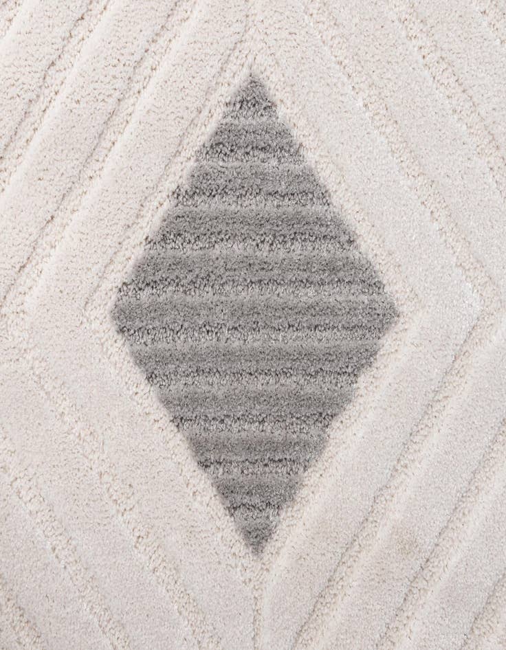 Detail image of  5' 3 x 7' 9 Monte Carlo Rug