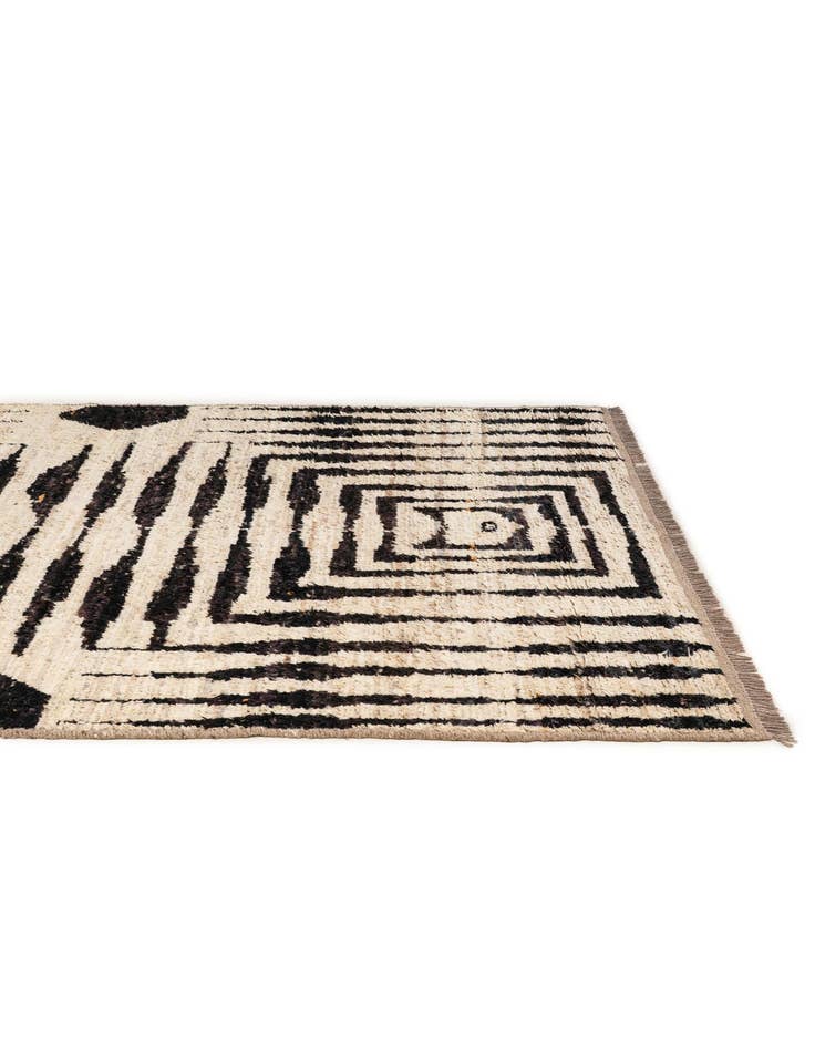 Detail image of  5' 8 x 7' 8  Hand Knotted Moroccan Wool Rug