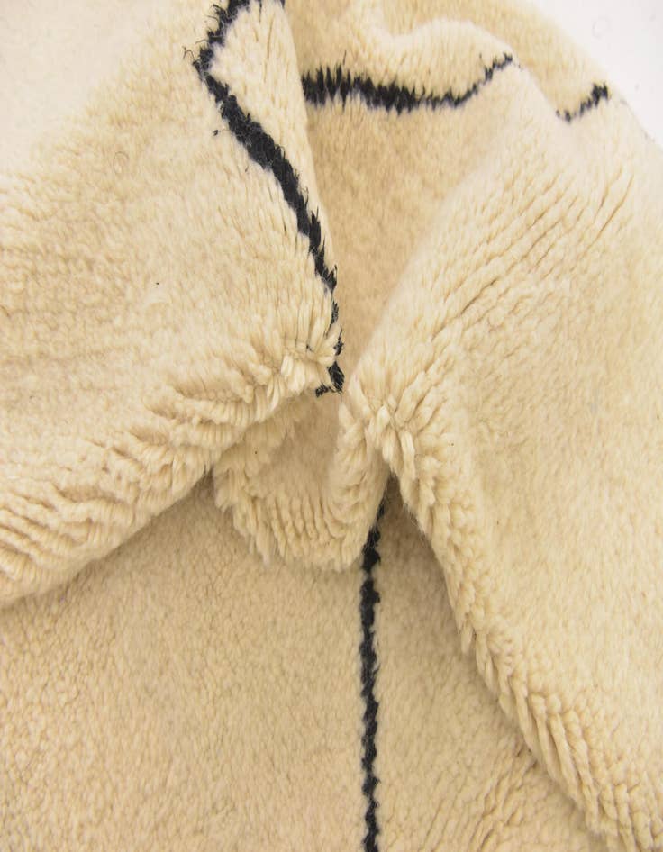 Detail image of  6' x 9' 8  Hand Knotted Moroccan Wool Rug