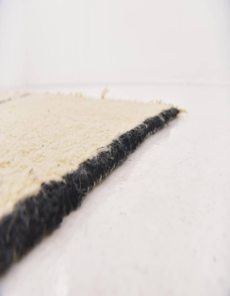 Detail image of  6' x 9' 8  Hand Knotted Moroccan Wool Rug