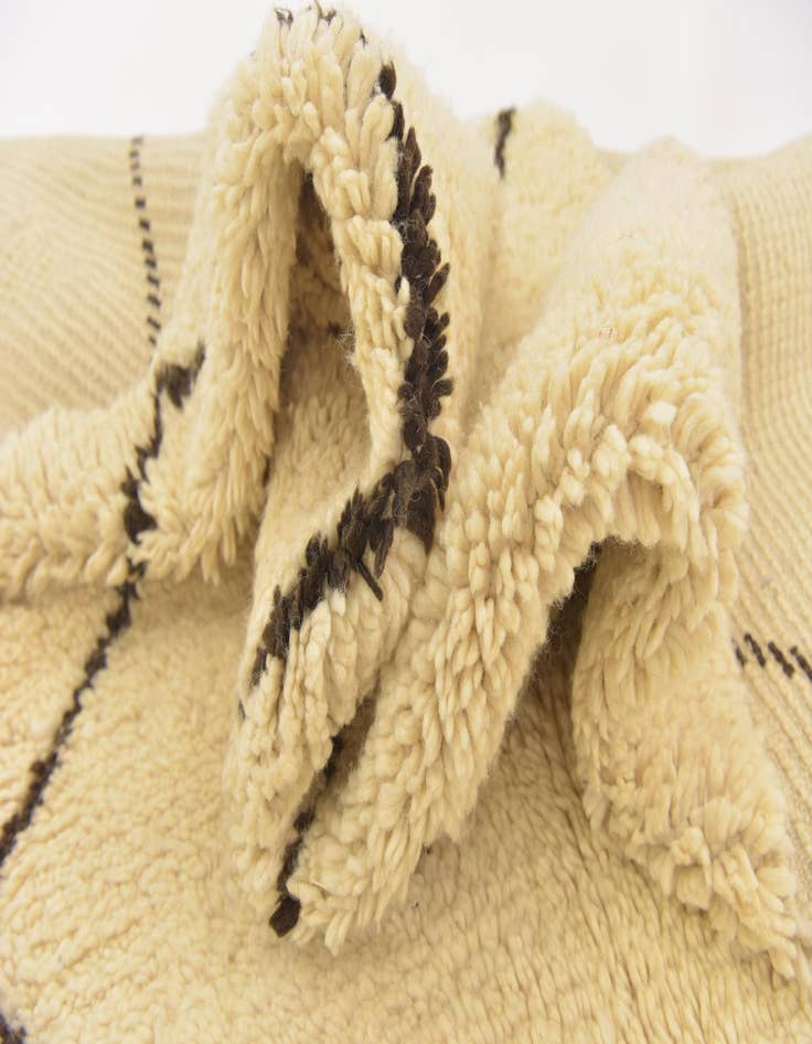 Detail image of  6' 10 x 9' 9  Hand Knotted Moroccan Wool Rug