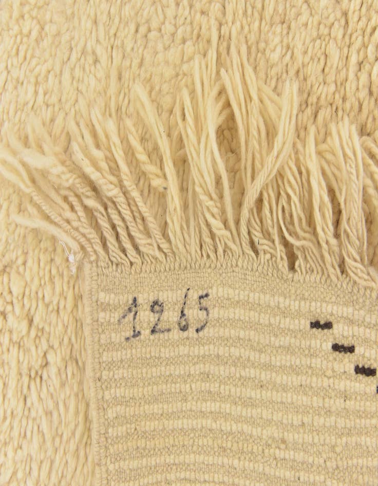 Detail image of  6' 10 x 9' 9  Hand Knotted Moroccan Wool Rug