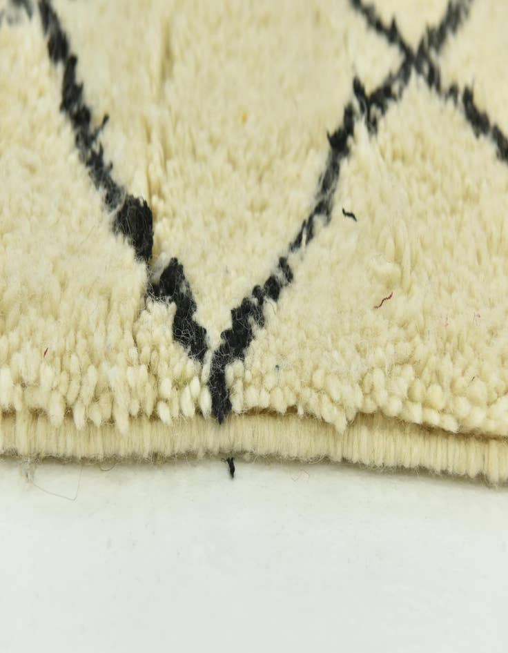 Detail image of  5' x 8' 2  Hand Knotted Moroccan Wool Rug