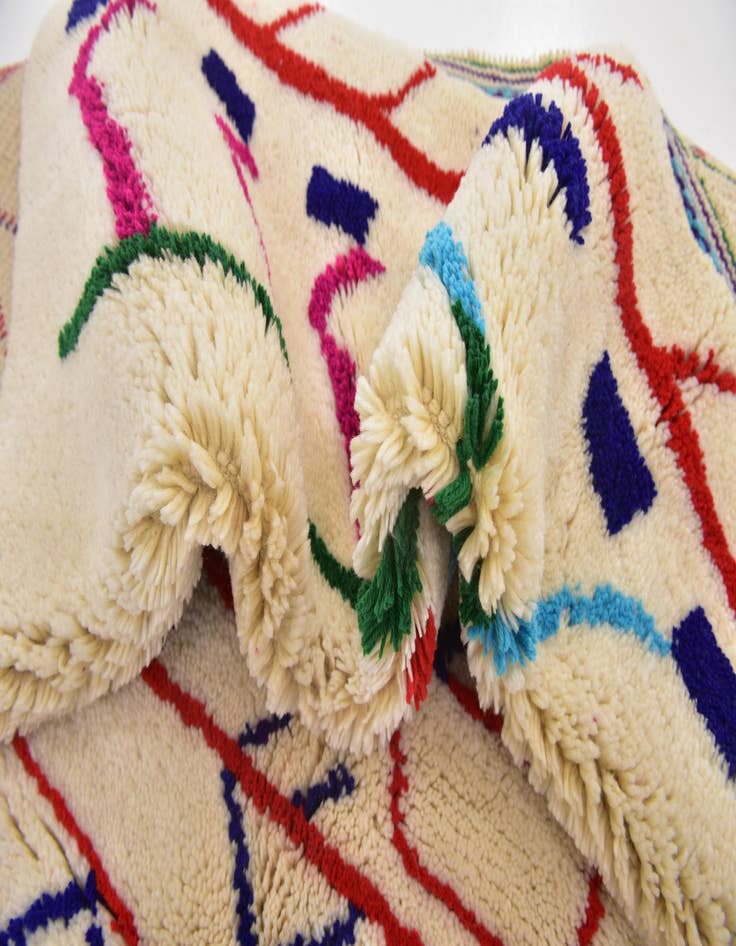 Detail image of  4' 10 x 6' 8  Hand Knotted Moroccan Wool Rug