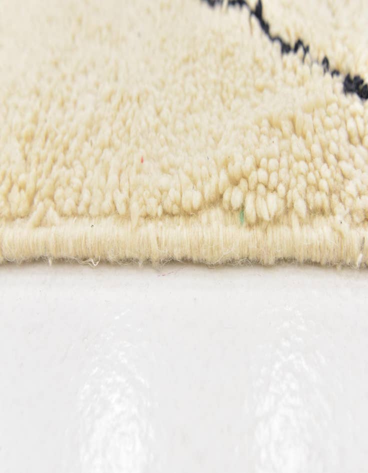 Detail image of  4' 10 x 8' 3  Hand Knotted Moroccan Wool Rug