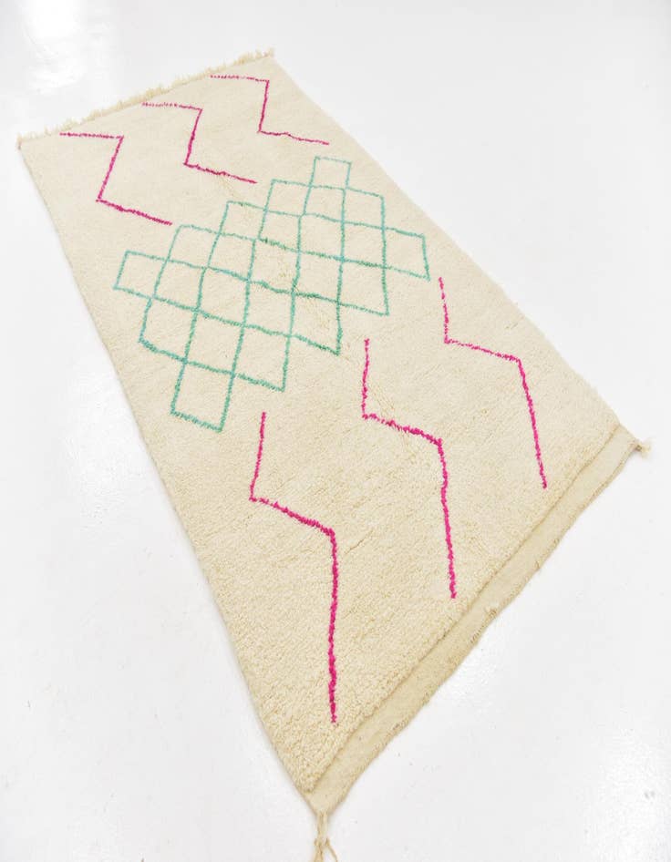 Detail image of  4' 10 x 8' 5  Hand Knotted Moroccan Wool Rug